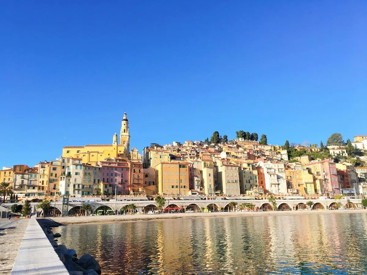 Apartment Studio Cosy, Grand Spa Privatif Et Parking Privee Centre Ville Menton