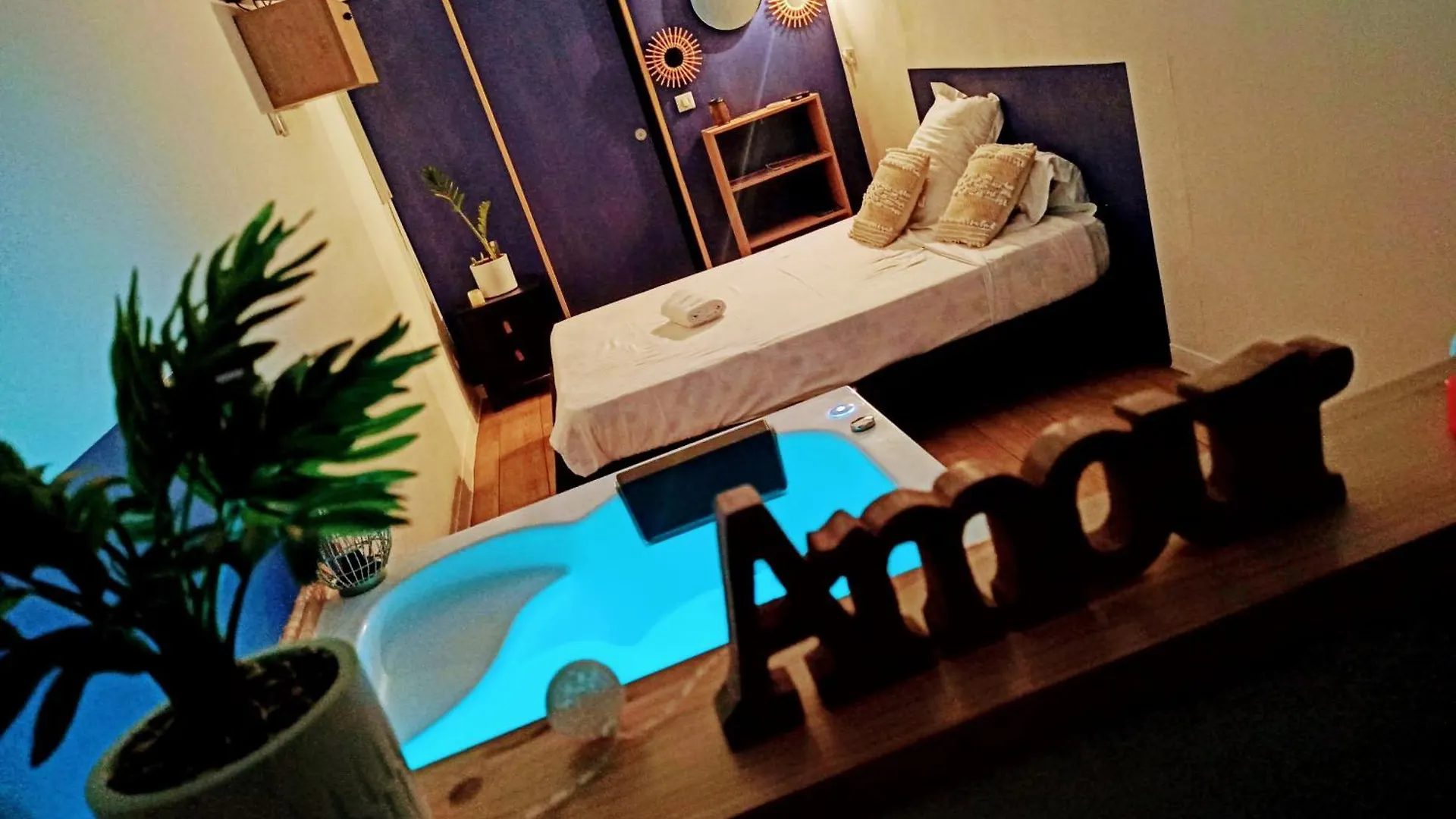 Apartment Studio Cosy, Grand Spa Privatif Et Parking Privee Centre Ville Menton