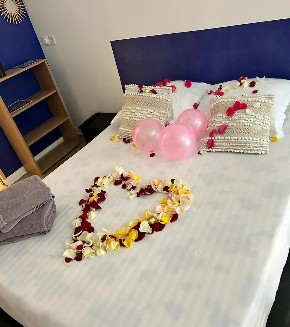 Studio Cosy, Grand Spa Privatif Et Parking Privee Centre Ville Menton Francie